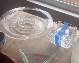 Glass serving dishes 