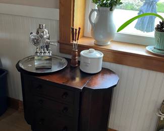 Sewing table, Barware