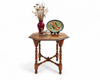 70 VintageVictorianInspiredOctagonalTableBrassHorseVasePlate