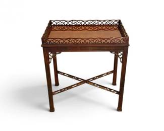 257 DrexelHeritageWoodServingTablewPullOutTraysFretwork