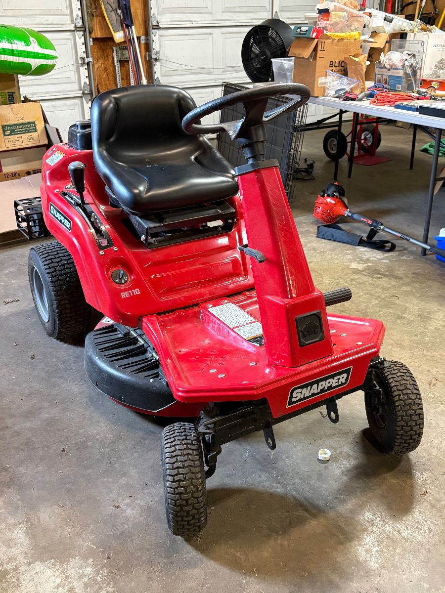 Snapper Riding Lawnmoer