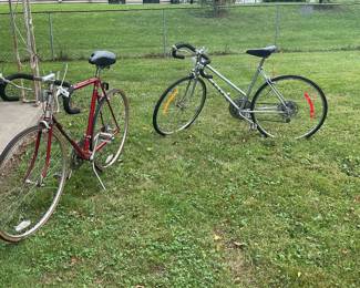 Older road bikes priced according