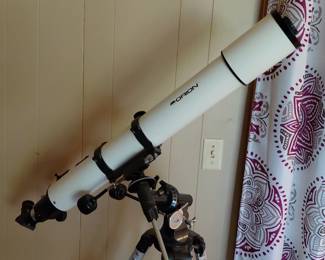 Orion Refractor Telescope second image
