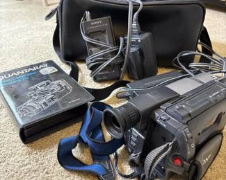 042 sonyhandycamcamcorderwithaccessories