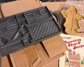 234 castirongingerbreadhousemoldandbak