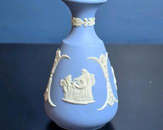 029 wedgwoodjasperwareblueclassicalstyle