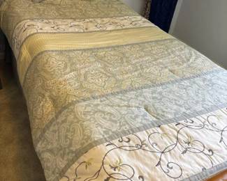 041 lauraashleyhomepaisleytwincomforter