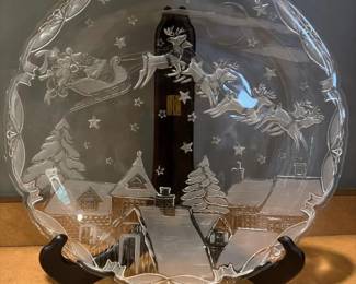 084 christmasetchedglassservingplatesan