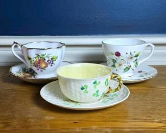 169 vintagebonechinateacupsandsaucers