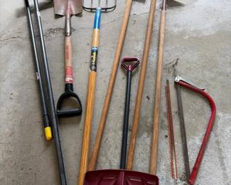224 assortedgardentoolsdeckbrushesshove