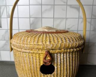 008 nantucketbasketstylebirdhouse