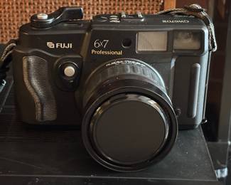 Fuji GW67011 6x7 Camera with 90mm lens. Mint Condition