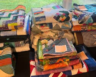 Quality Handmade Quilts *some quilt prices are firm and will not be reduced on Day 2