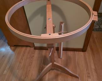 22" Hinterburg hand quilting frame