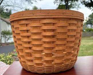 010 longabergerroundhandwovenbasket