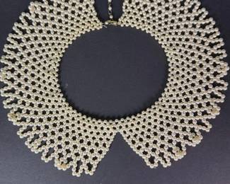 013 beadedcollarnecklacewithfauxpearls