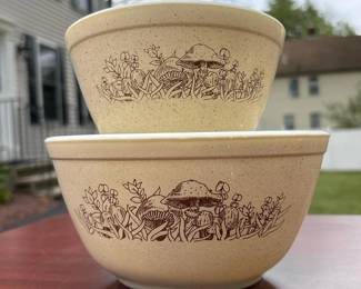 011 vintagepyrexforestfanciesmixingbowl