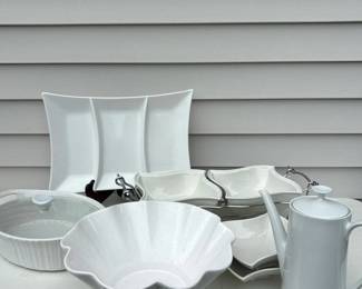 043 assortedwhiteceramicservewarelot