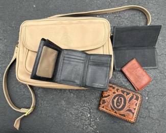 069 tanshoulderbagwithassortedleatherw