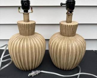 059 pairofribbedfauxwoodtablelamps