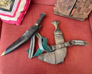 Antique knives - Jambiya Middle East dagger with belt