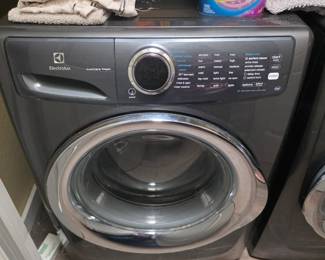 Electrolux Washer to go with dryer
