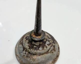 Sewing oil can