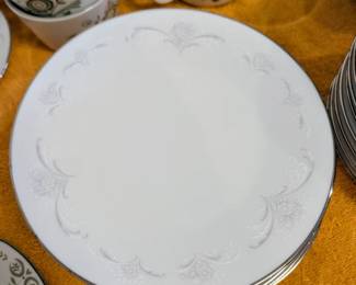 Noritake Casablanca salad plate