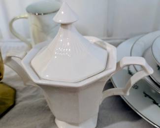 Independence ironstone Sugar bowl