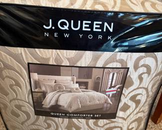 Queen Comforter New by J. Queen 