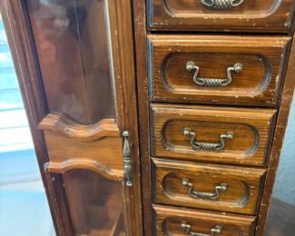 Vintage Musical Jewelry Box