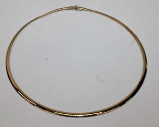 10kt yellow gold Omega Necklace, 16" double latch, Italy, 14 grams total weight
