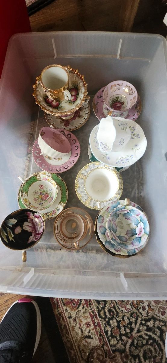 English tea cups