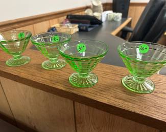 Uranium glass