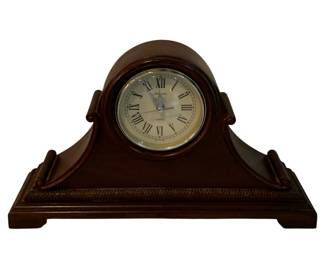 380 - Wallace Quartz Mantle Clock - 11 x 7 x 5