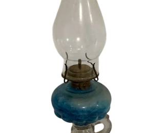 450 - Oil Lamp - 14.5" tall