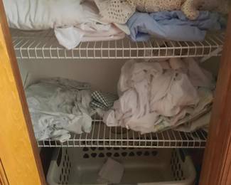 108 - 3 Shelf Lot of Assorted Linens