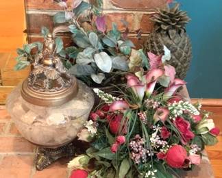 83 - Assorted Decor Items