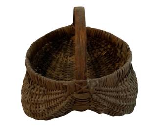 372 - Vintage Egg Basket - 10 x 11.5 x 10