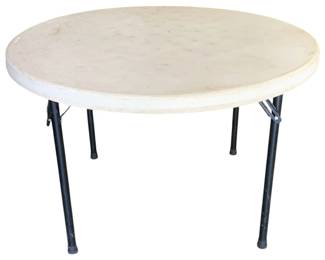 686 - Plastic Round Folding Table - 29.5 x 48