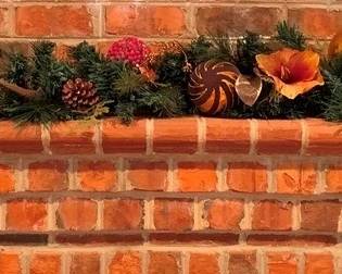 79 - Decorative Garland - 90" long