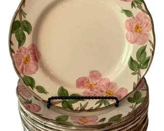 41 - 15 Franciscan Plates - 11' Round