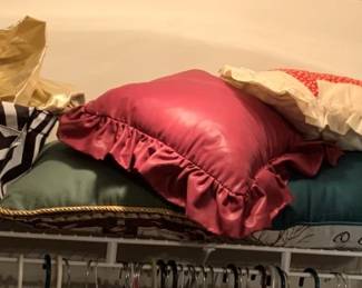 180 - Shelf Lot of Assorted Items