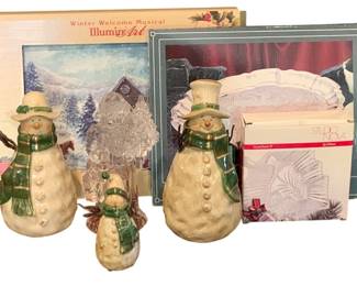 93 - Assorted Christmas Items