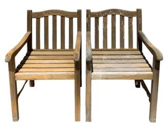 53 - 2 Wooden Armchairs - 34 x 22 x 23