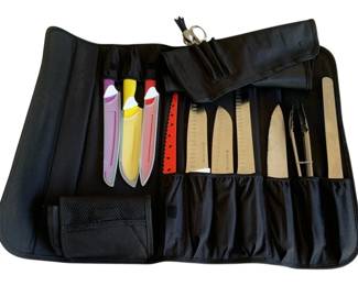 907 - Assorted Kitchen Knife Roll Set (Description): Knives are assorted manufacturers