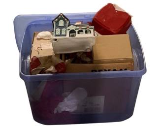 680 - Assorted Items in Tote