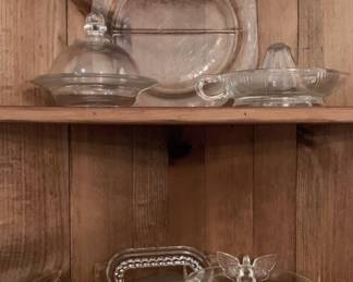421 - Assorted Glass Items