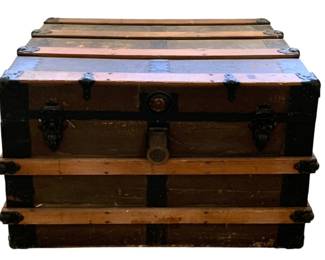 171 - Antique Flat Top Wooden Steamer Trunk (Description): w/ Metal Hardware - 23 x 32 x 19