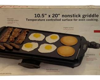 384 - 10.5" x 20" Nonstick Electric Griddle in box (Description): Used as is electric/electronic/mechanical item. No guarantee all components, untested.